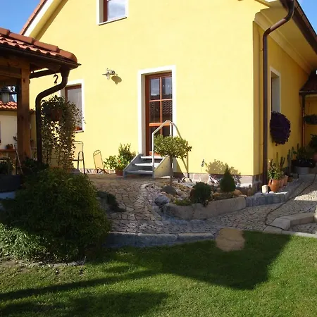 아파트만 오거스텐 *